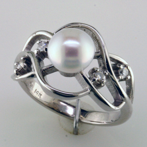 Custom Pearl Diamond Ring