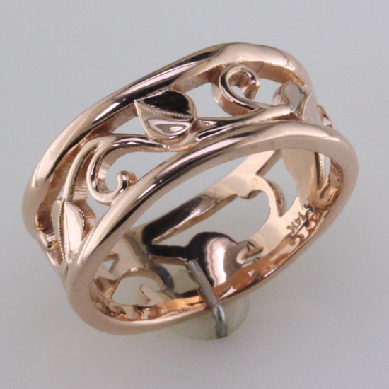 Custom Gents Rose Gold Band with Leaves